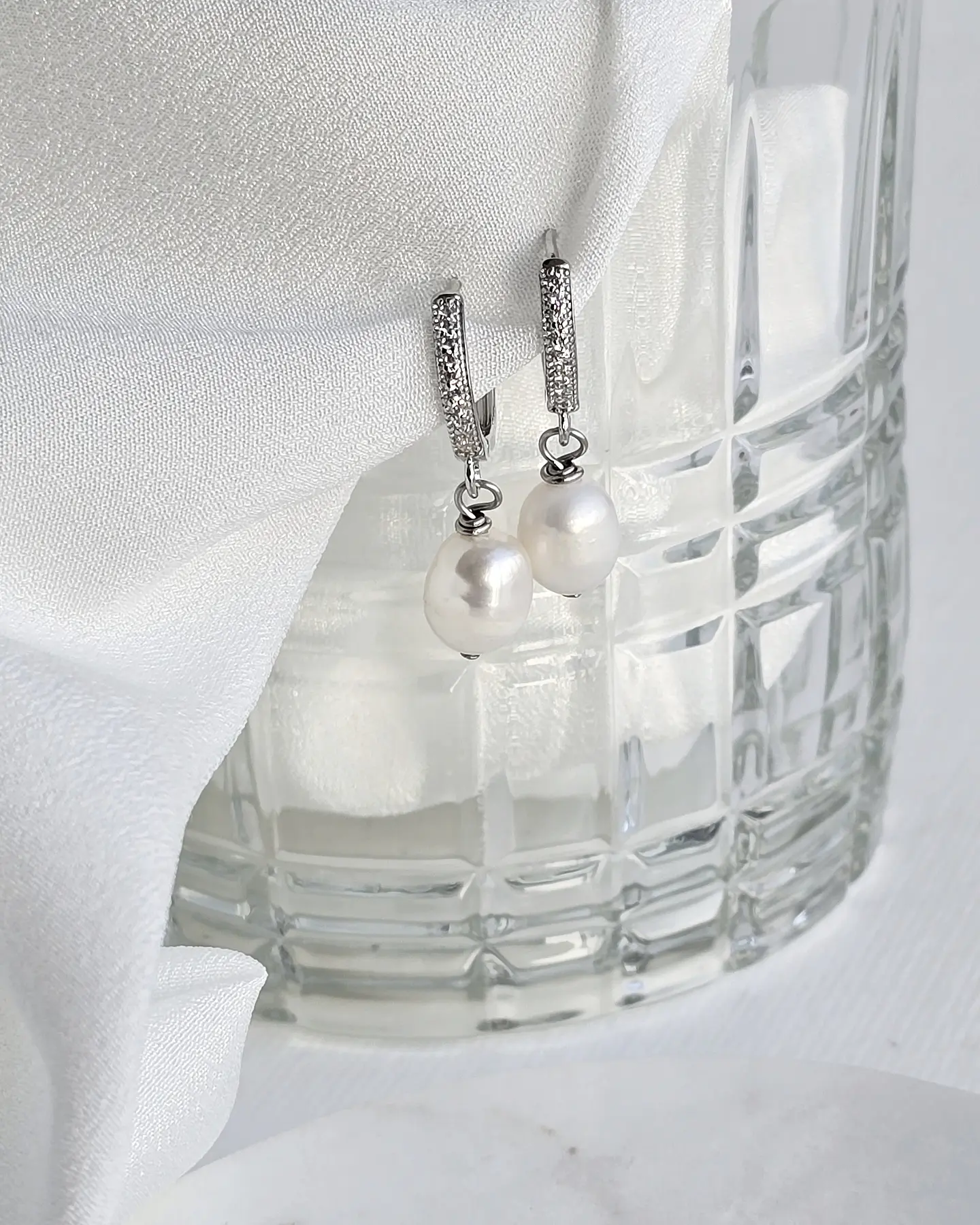 Argolla circonitas y perlas silver 2