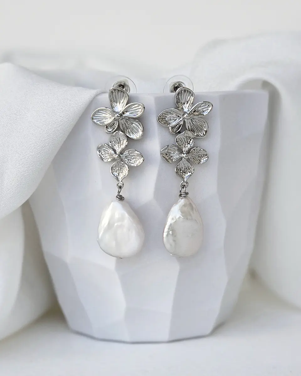Aros doble flor con perla barroca natural plata 2