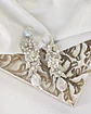 Aros bordados de perla con flores y hojas silver - Miniatura 1