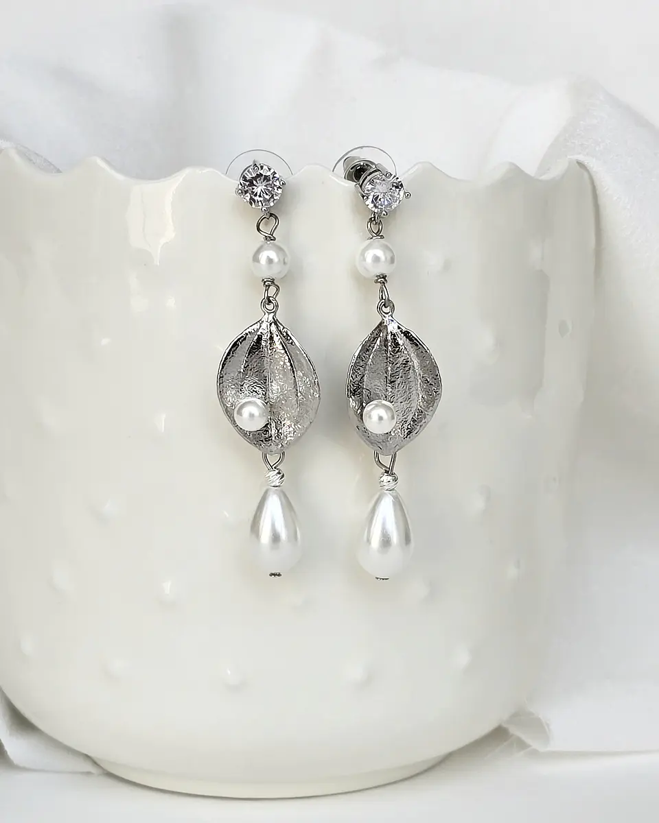 Aros con hoja y perlas largos plata 1