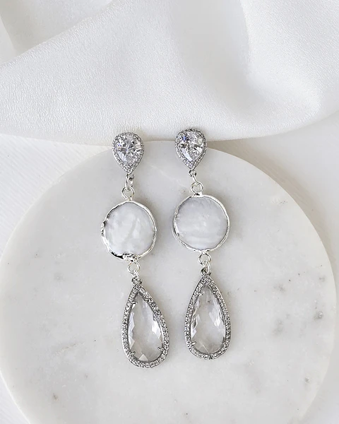 Aros circonita perla y cristal transparente