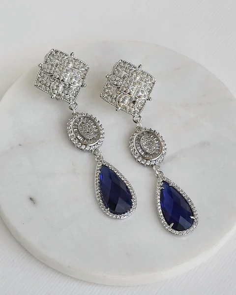 Aros largos azul con circonita