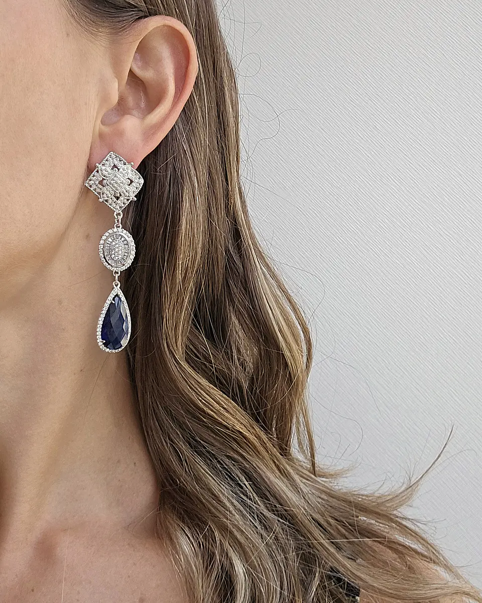 Aros largos azul con circonita 3