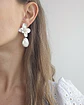 Aros flor bordado de perlas y perla barroca plana - Miniatura 7