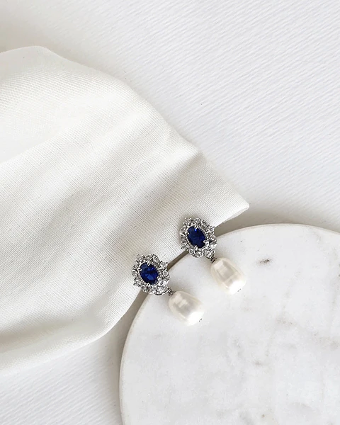 Aros circonitas con cristal azul y perla natural