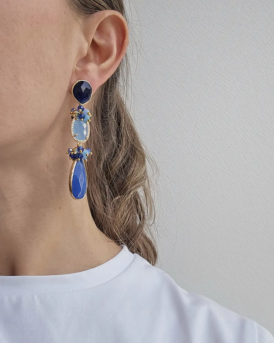 Aros largos de piedra azul y celeste con racimo 3