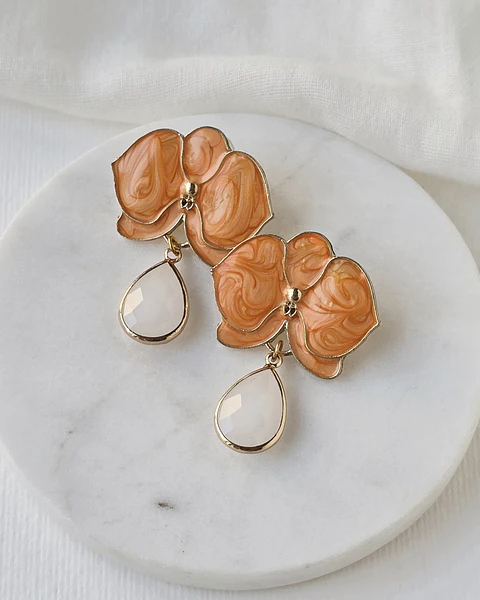 Aros flor naranja y cristal blanco