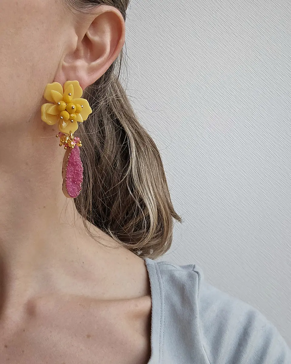 Aros amarillo y fucsia 2