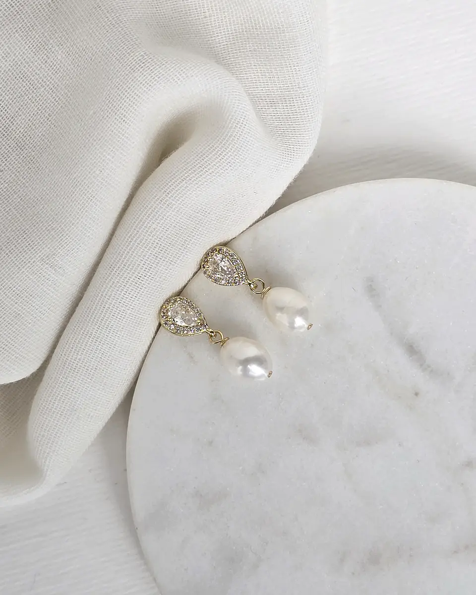 Aros clásicos perla natural oro 3