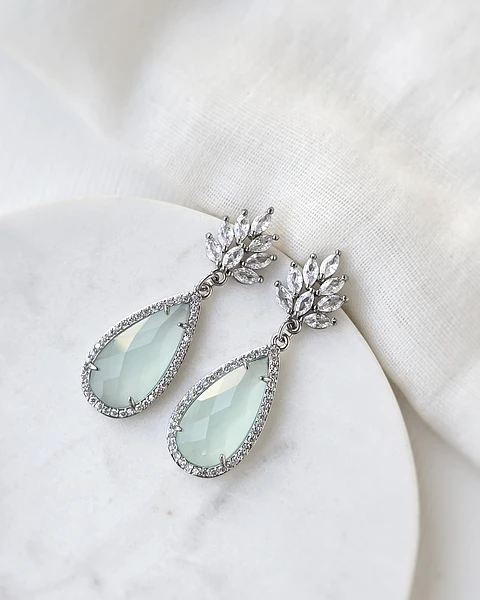 Aros de circonita con cristal menta
