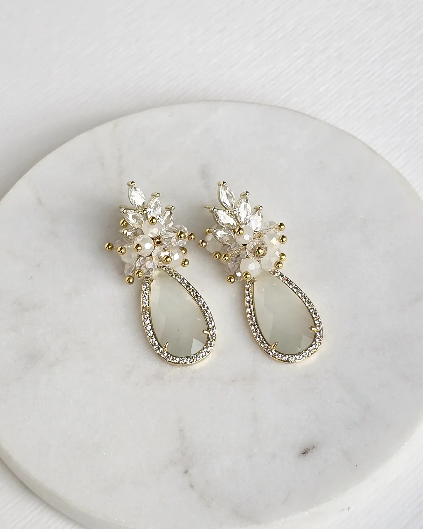 Aros circonita, cristal blanco y racimo 1