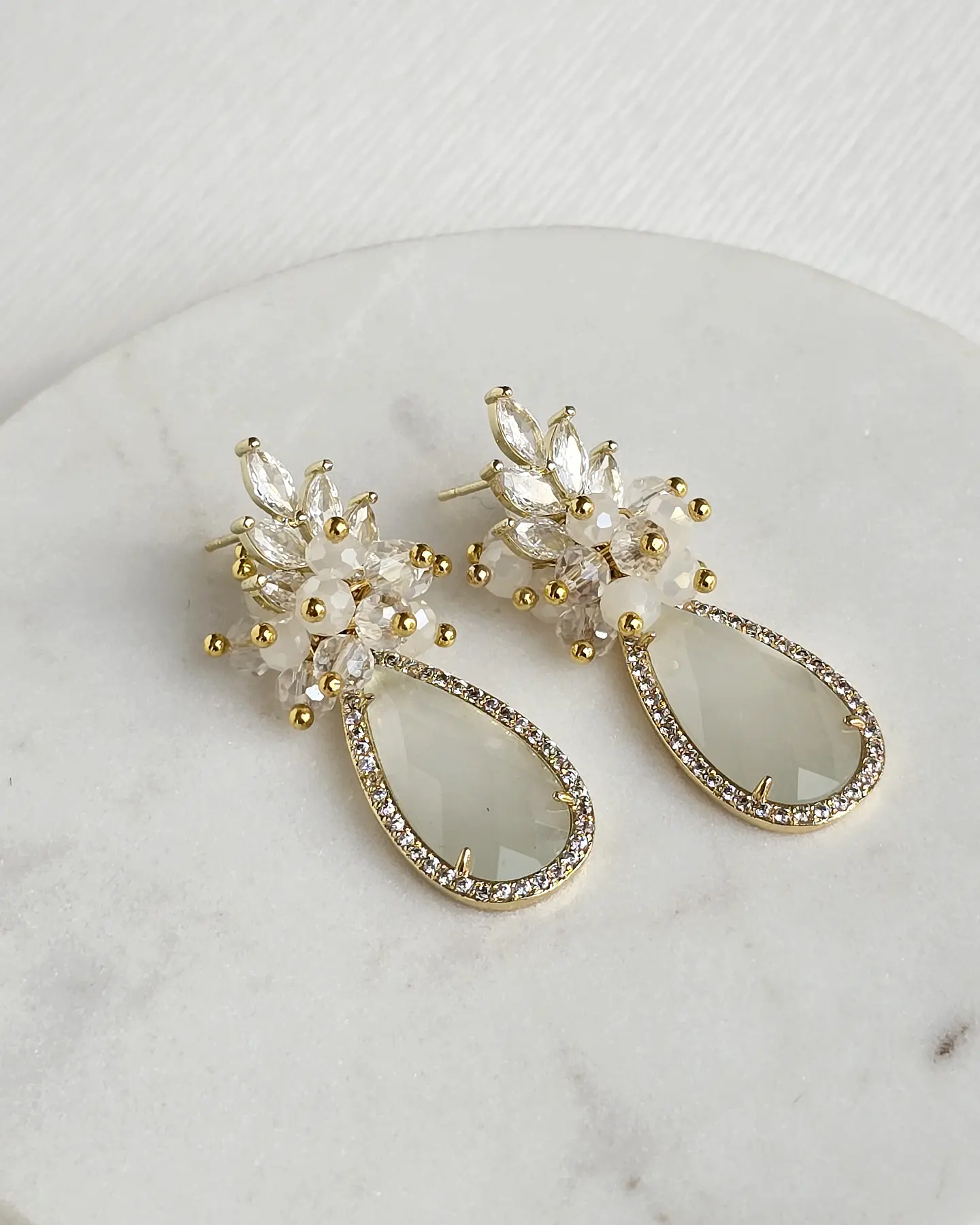 Aros circonita, cristal blanco y racimo 2