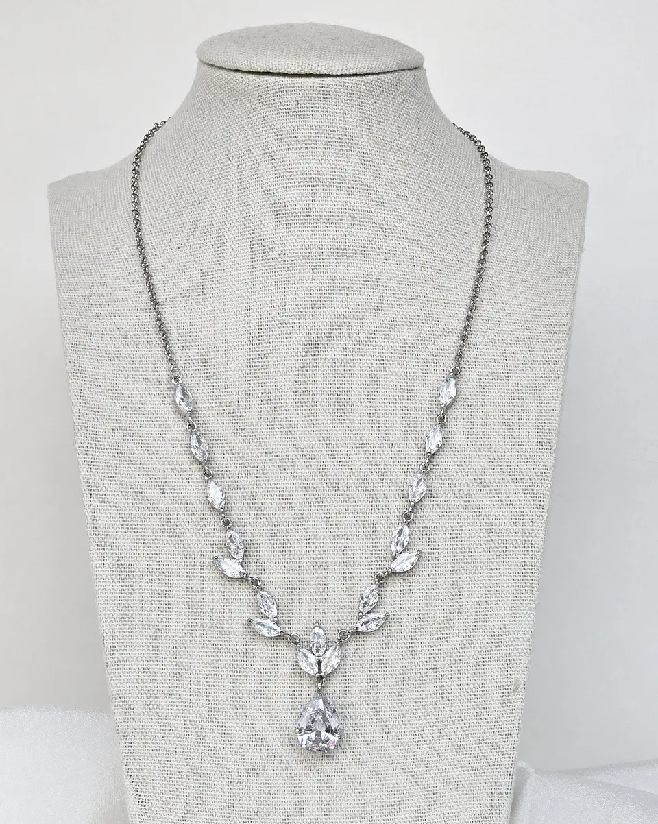 Collar enredadera circonitas 2