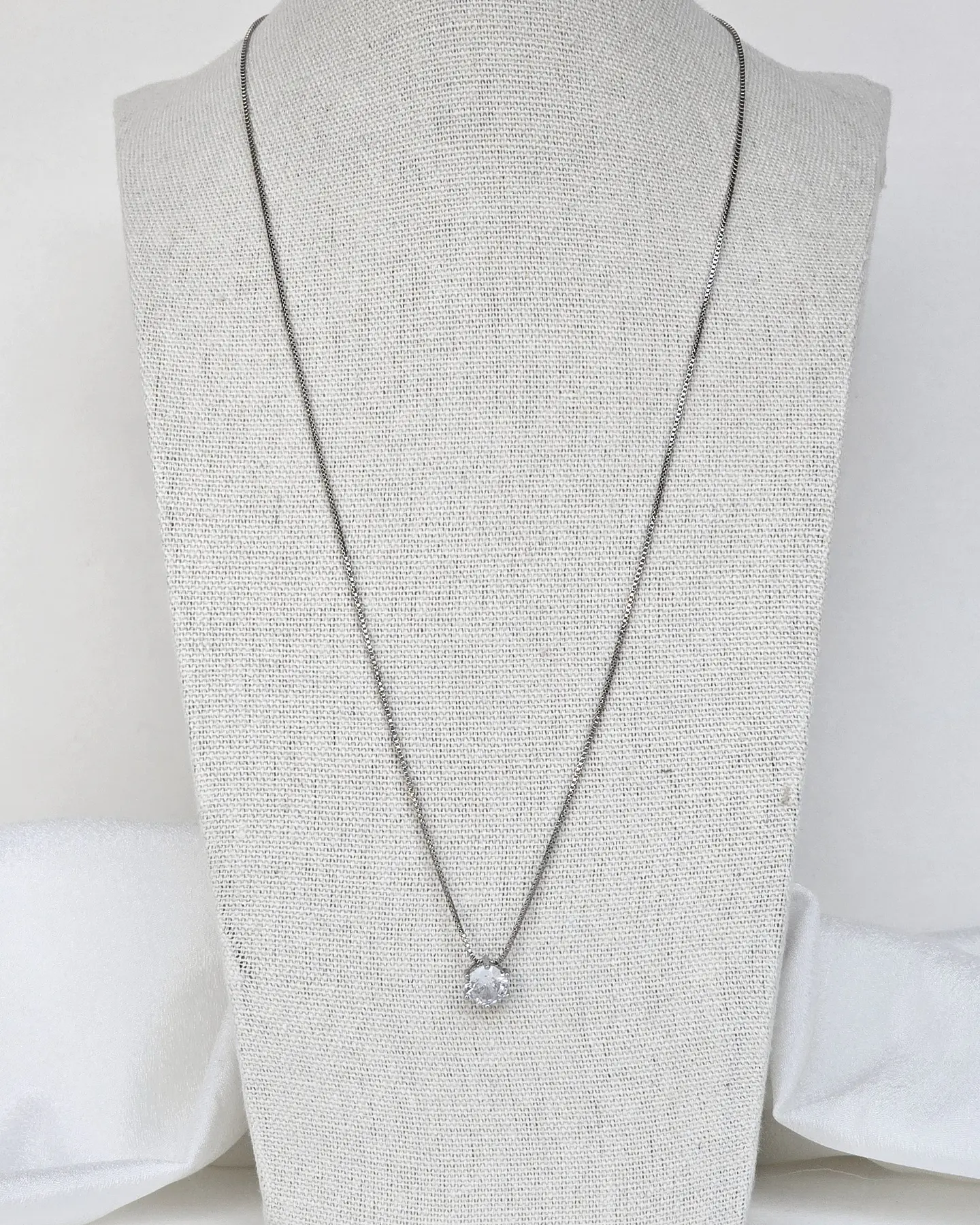 Collar punto de luz plata 47 cms 3