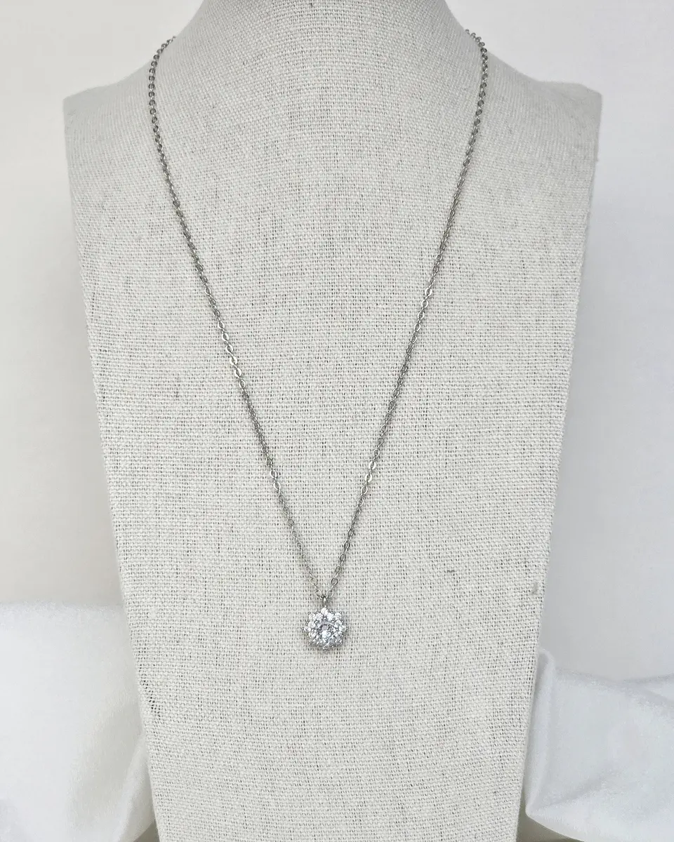 Collar punto de luz flor 3