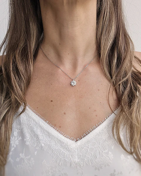 Collar punto de luz flor