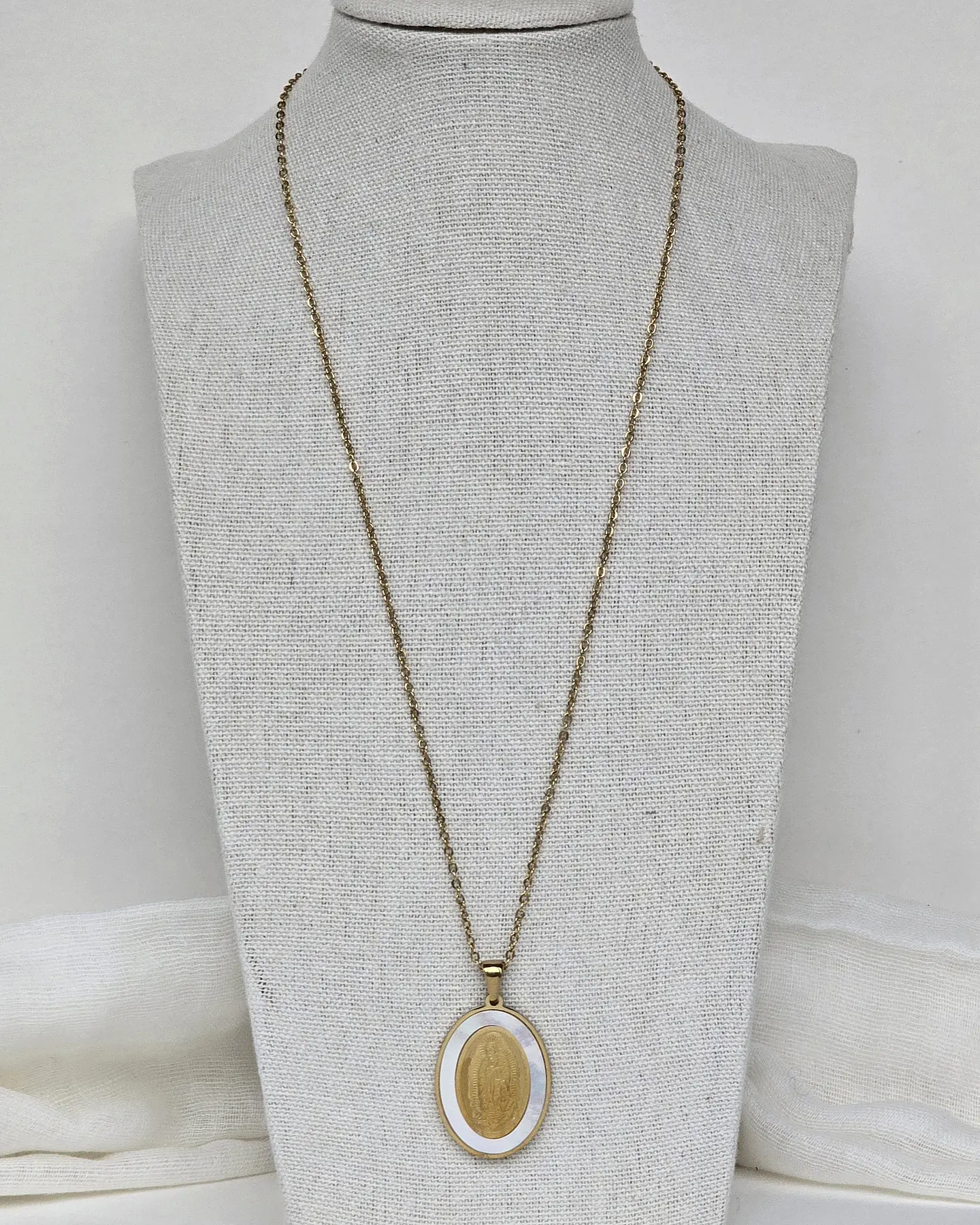 Collar virgen maría anacarado 3
