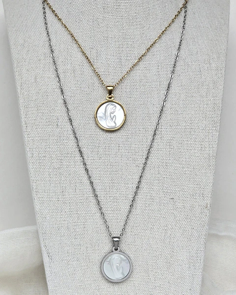 Collar virgen nacar