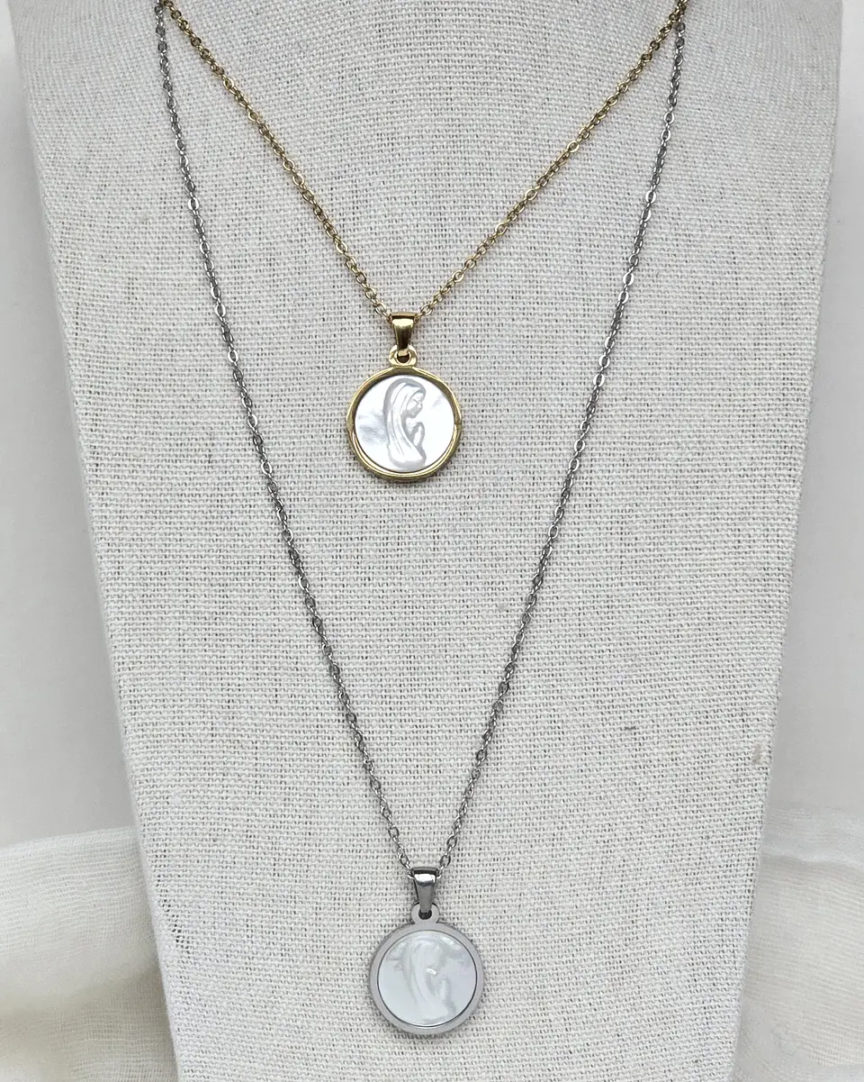Collar virgen nacar 2