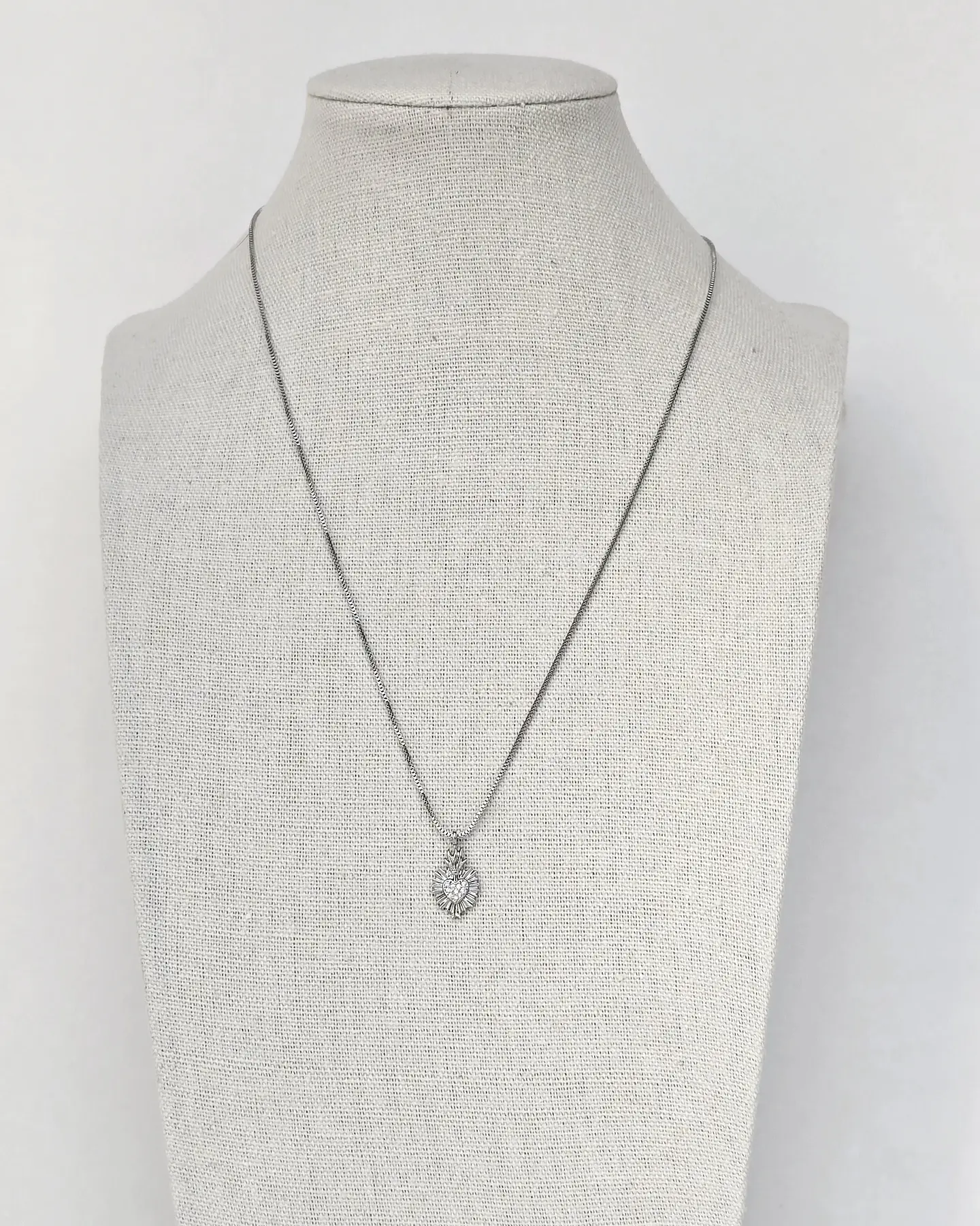 Collar corazón circonitas 2