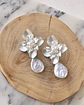 Aros flor bordado de perlas y perla barroca plana - Miniatura 4