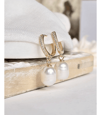 Argolla con perlas naturales