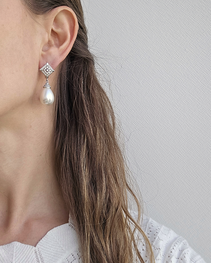 Aros retro con circonitas y perla grande plata