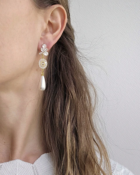 Aros largos de circonita y perla fantasía