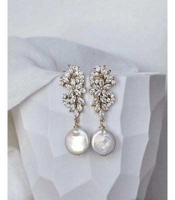 Aros de circonita románticos con perla barroca