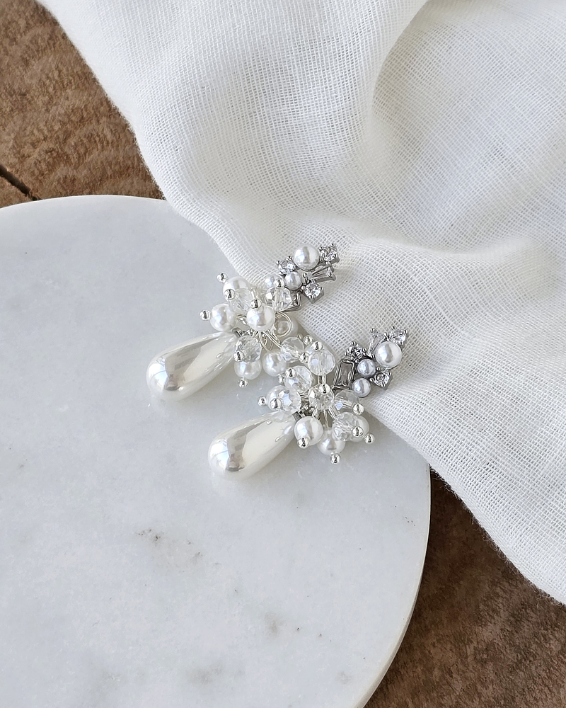 Aros circonita y perlas diferentes formas con racimo