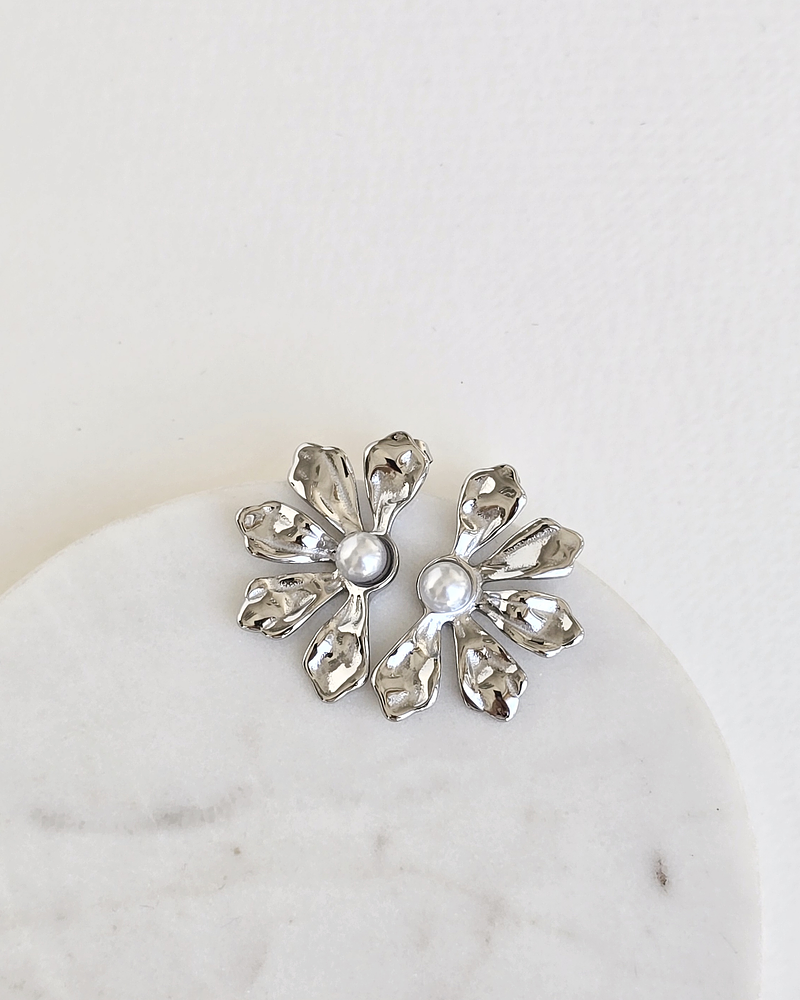 Media flor con perla silver