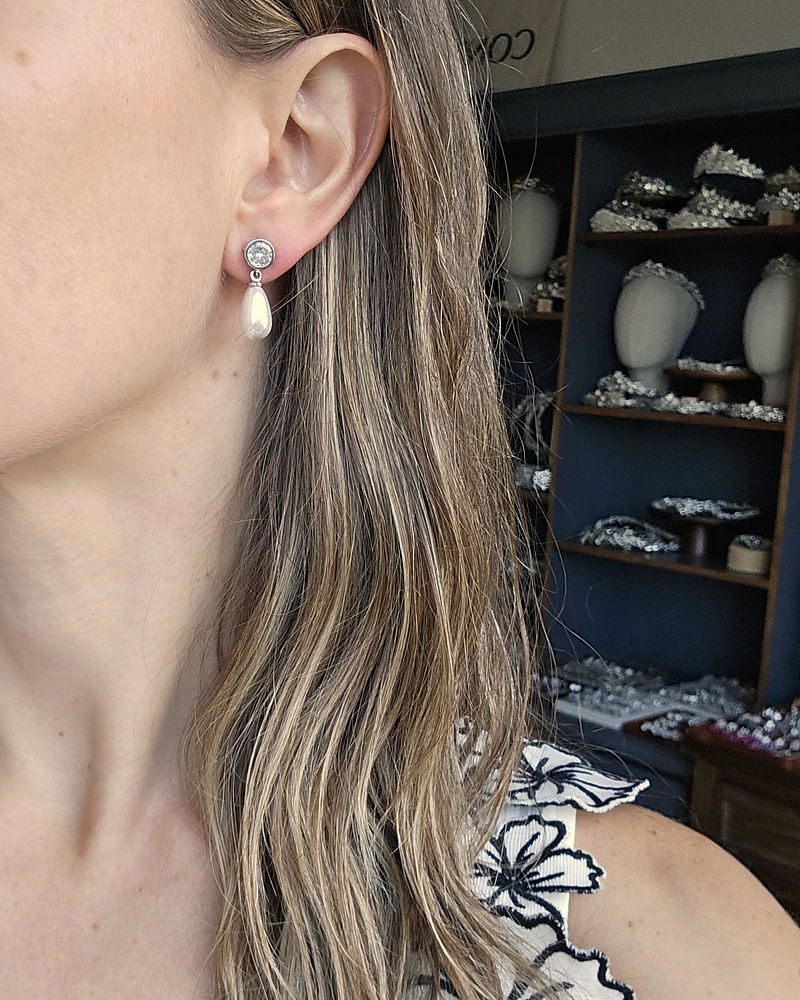 Aros clásicos circón y perla plata