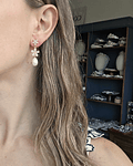 Aros con doble flor de circonitas y perla natural