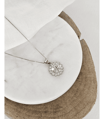 Collar circonita tipo flor