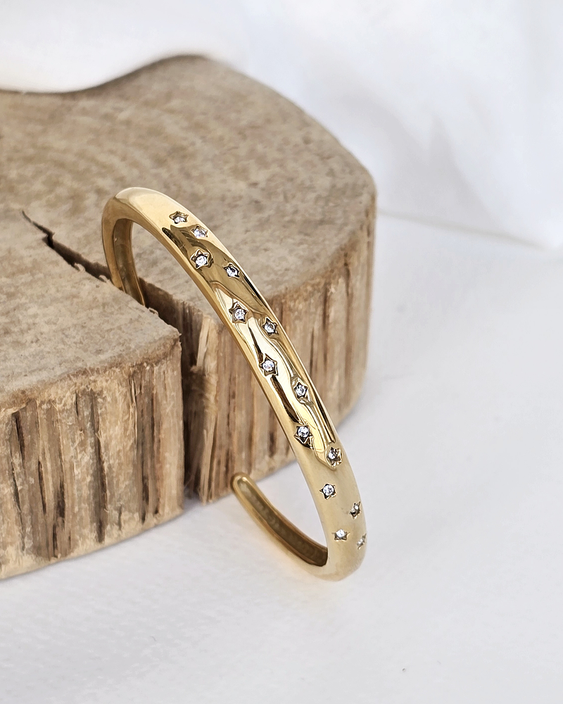 Esclava circonitas oro