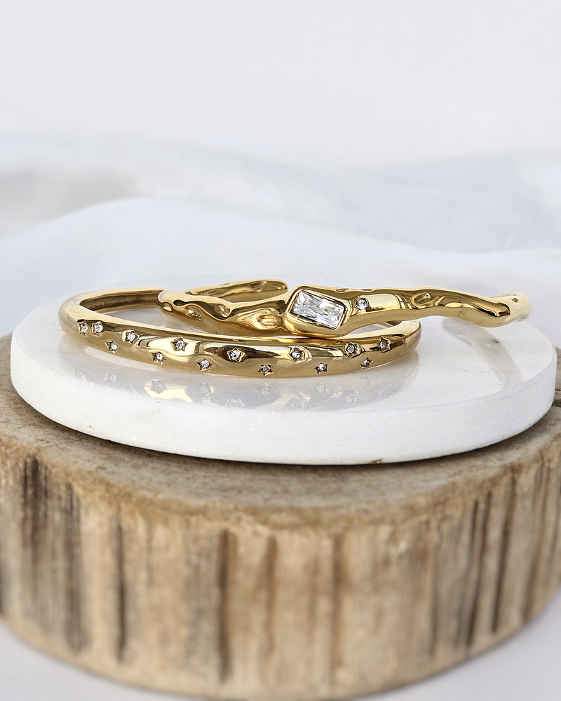 Esclava circonitas oro