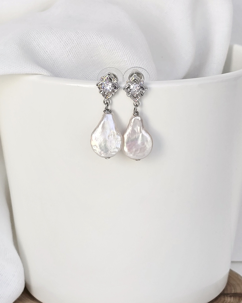 Aros rombo vintage y perla natural plata