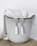 Aros flor circonitas con perla barroca alargada