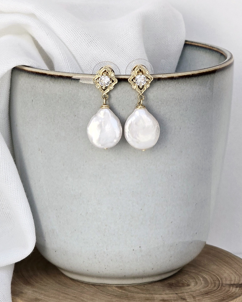 Aros rombo vintage con perla barroca oro