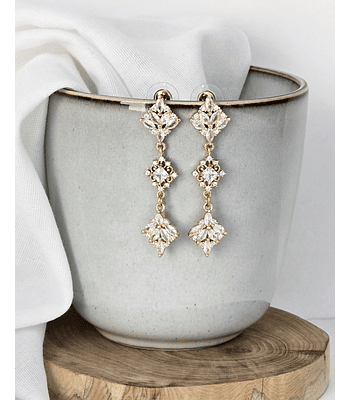 Aros vintage largos circonitas oro