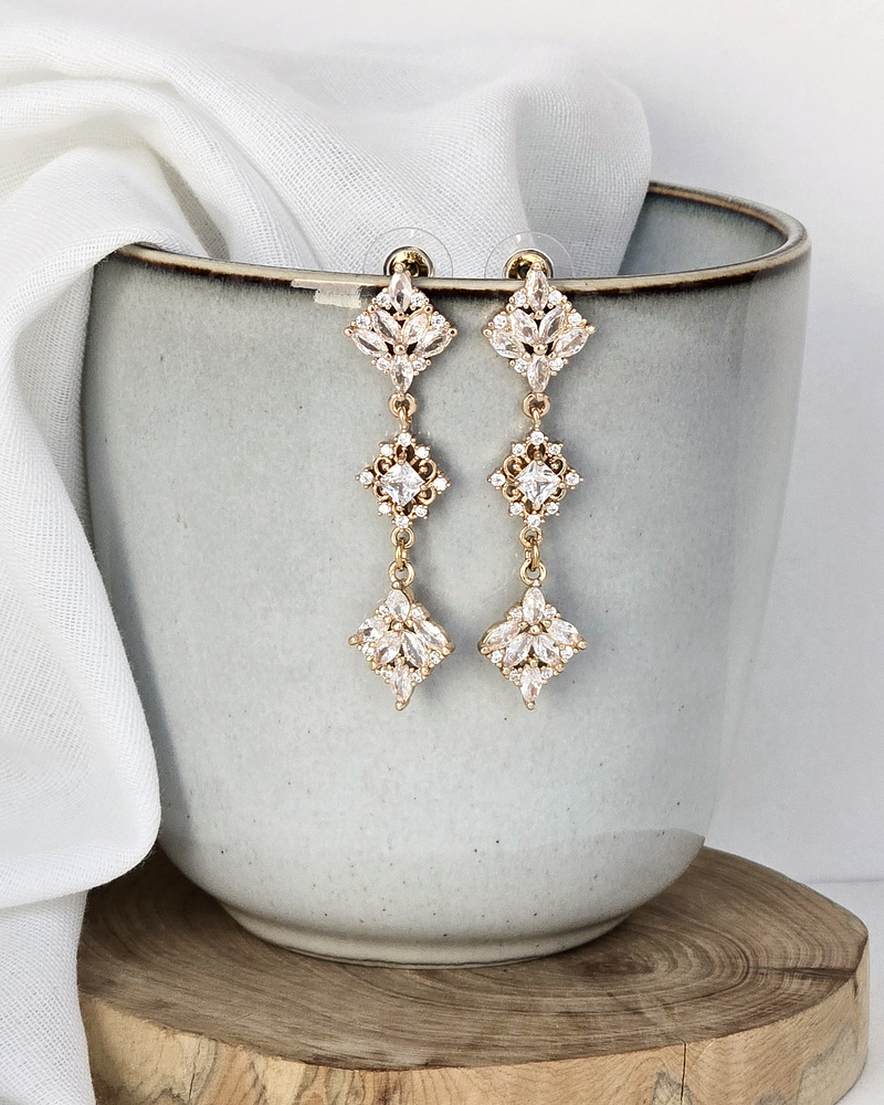 Aros vintage largos circonitas oro