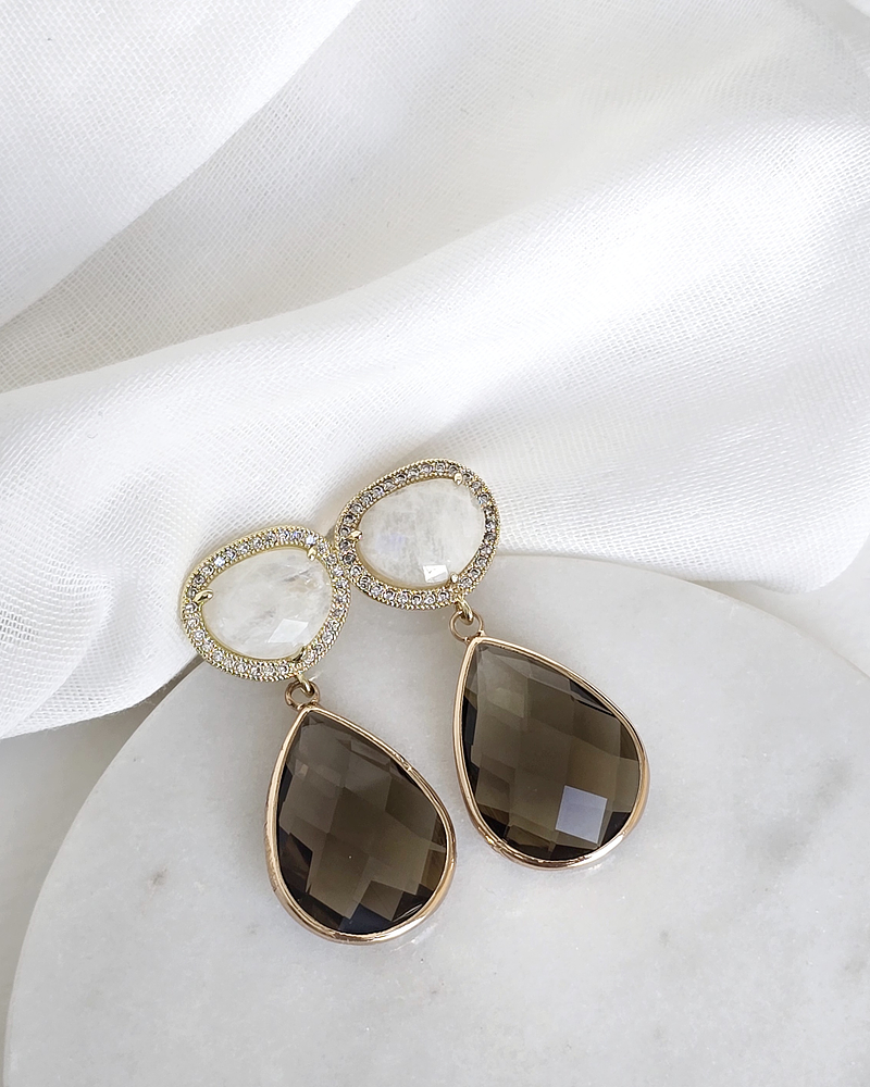 Aros piedra blanca y cristal gris