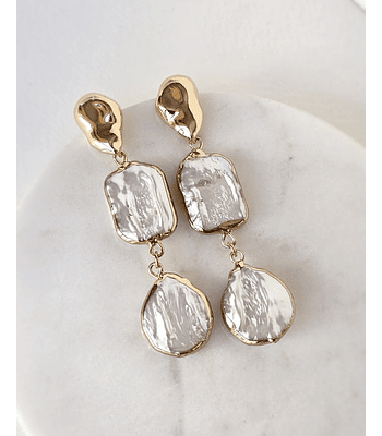 Aros largos de perlas distintas formas