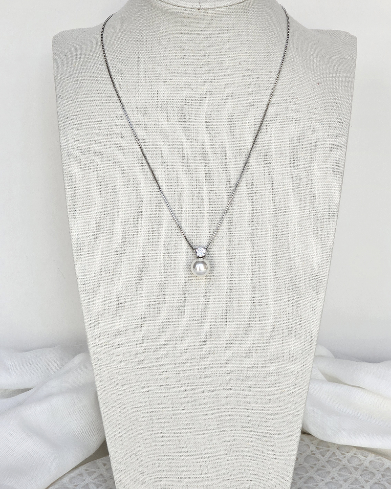 Collar perla con circón plata