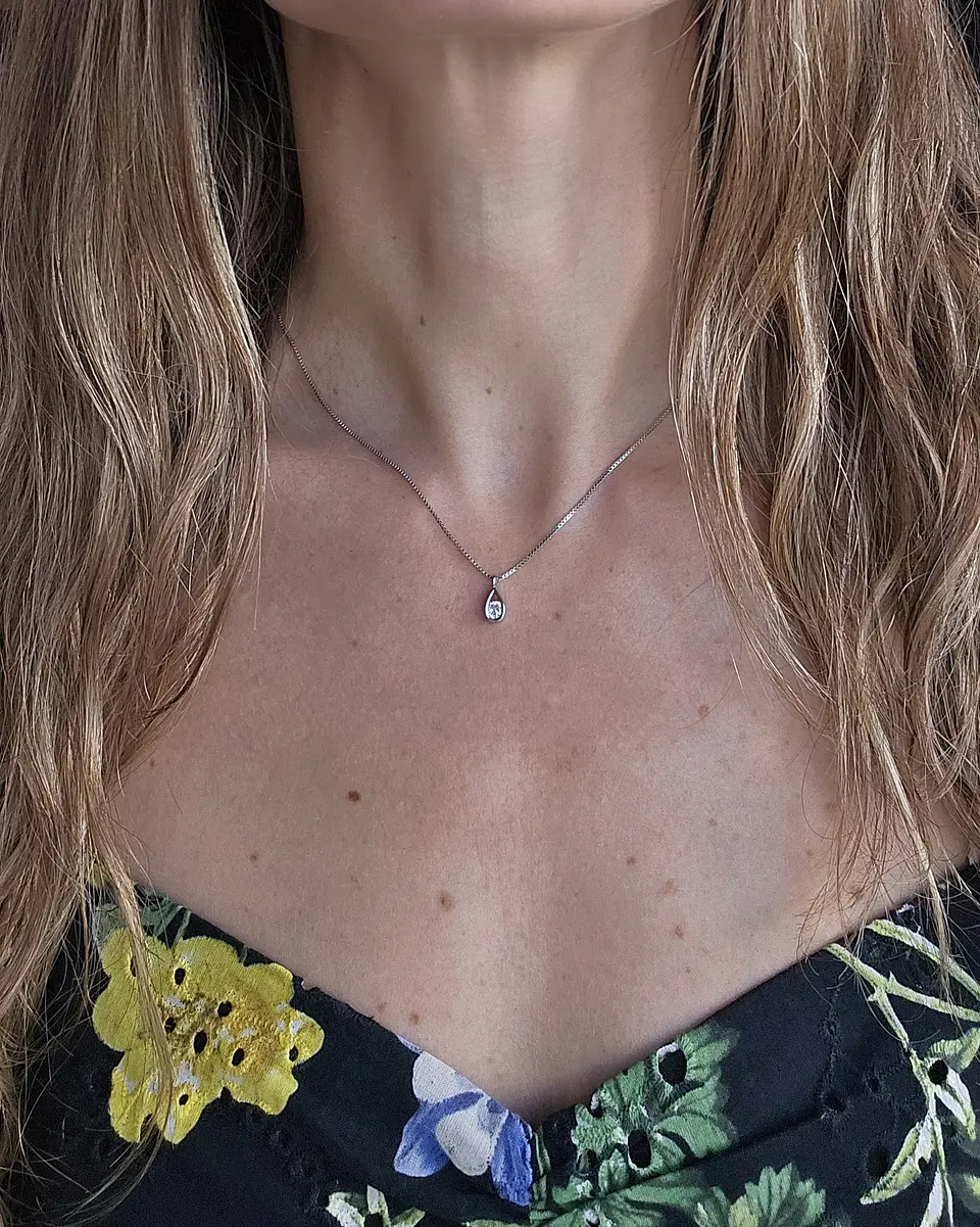 Collar punto luz gota 3