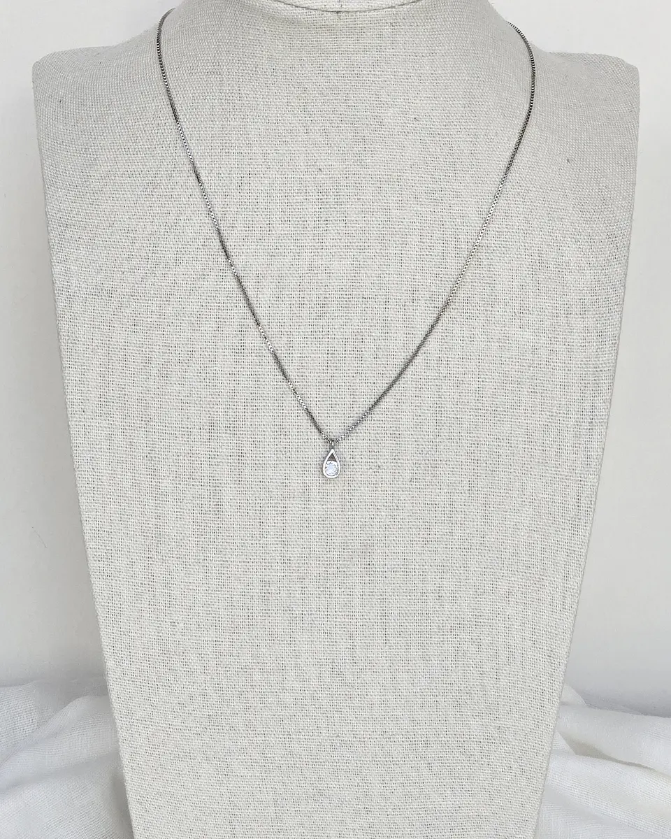 Collar punto luz gota 4