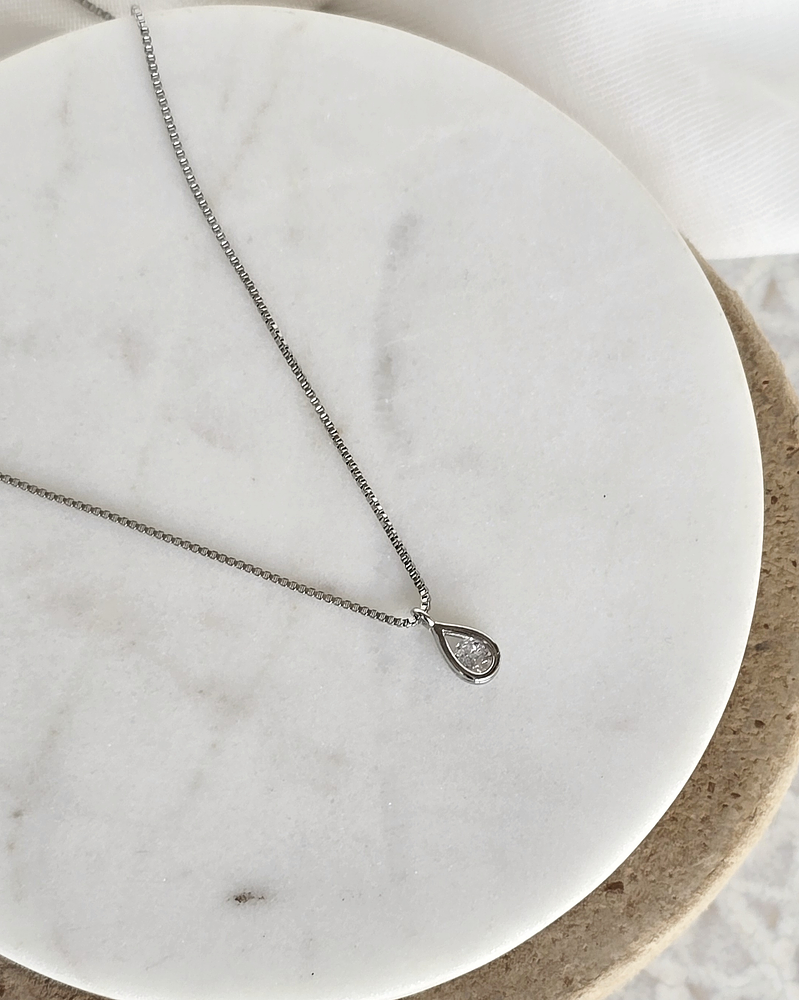 Collar punto luz gota