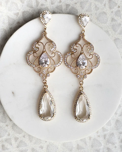 Aros largos con circonitas y cristal