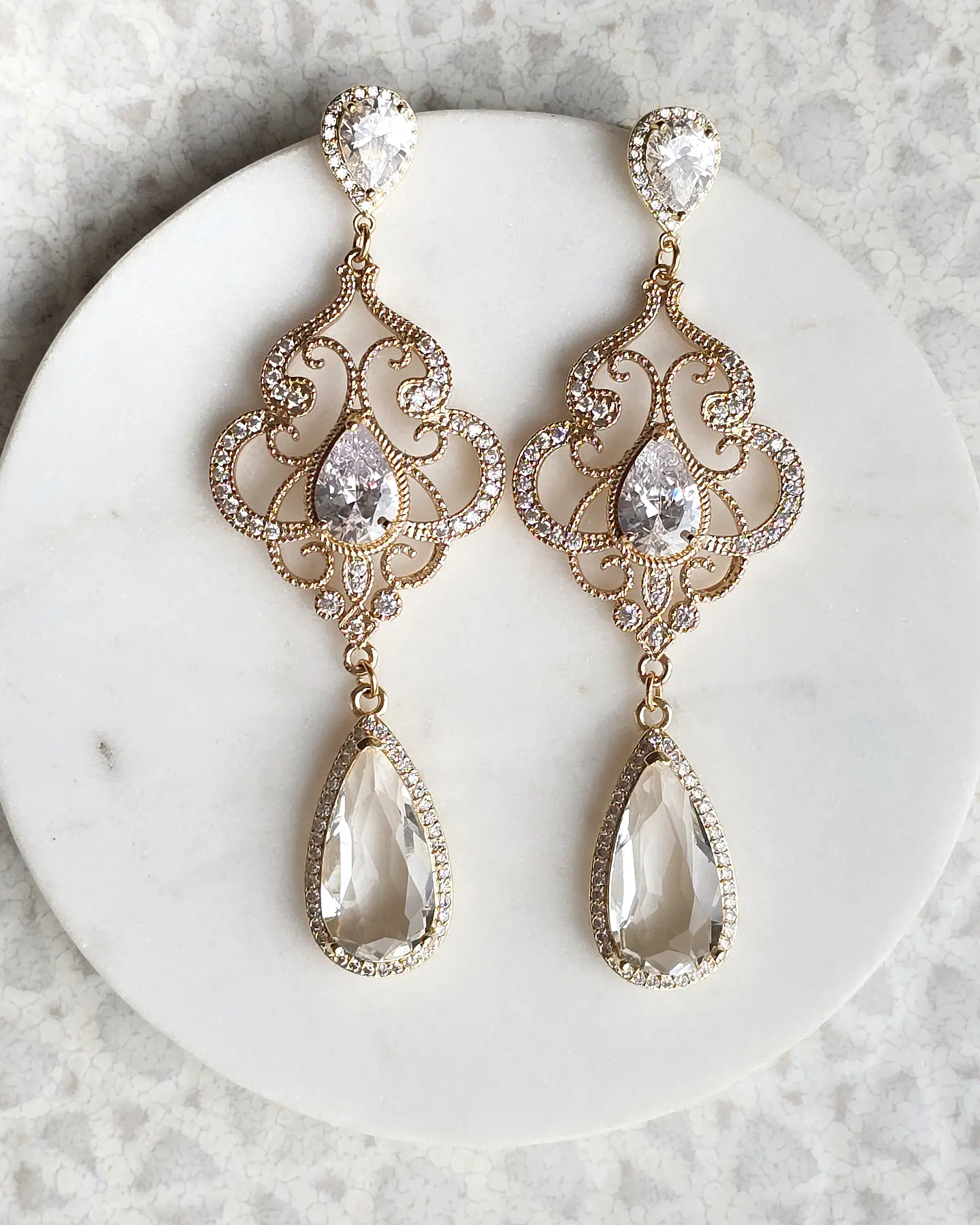 Aros largos con circonitas y cristal 2