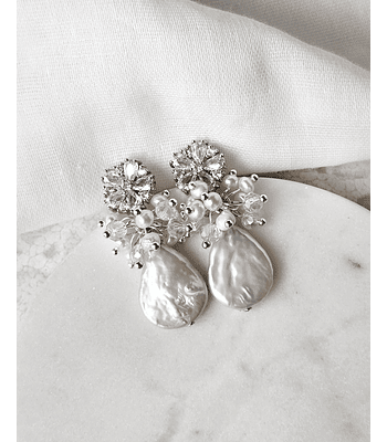 Aros flor circonitas, perla y racimo